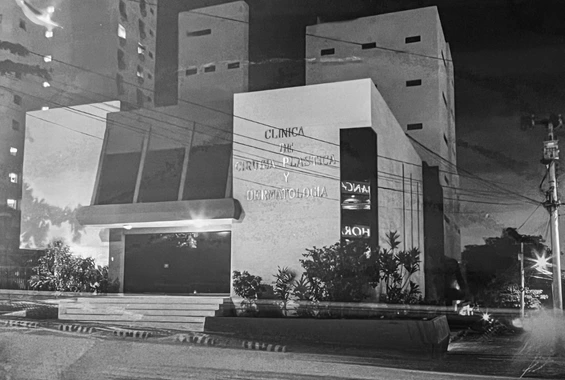 Modal Our Story Queen Catalina Img2